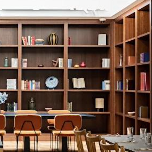 À céder – Objets d’art, arts de table et décoration – Paris 9e