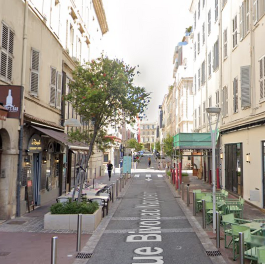 Ensemble résidentiel de 3 lots à Cannes (06), image de l'emplacement situé rue Bivouac Napoléon.
