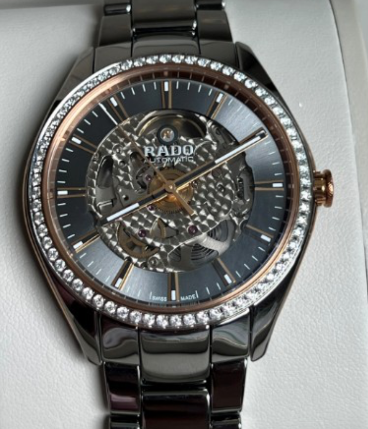 À céder – Montre Rado Hyperchrome Diamonds – Polynésie française - Conciergerie Judiciaire