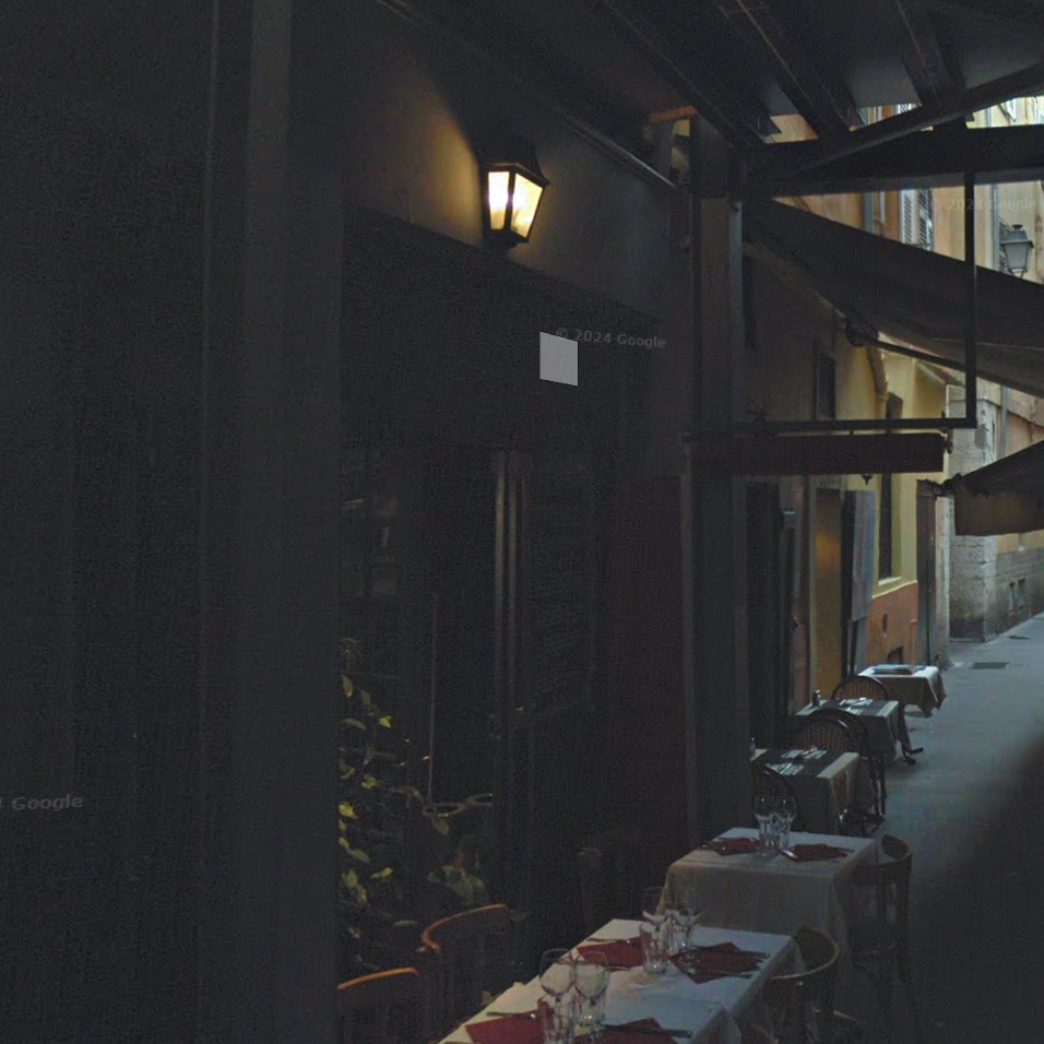 Restaurant avec terrasse à Nice (06), en liquidation judiciaire, cession encadrée, offre jusqu'en mai 2026.